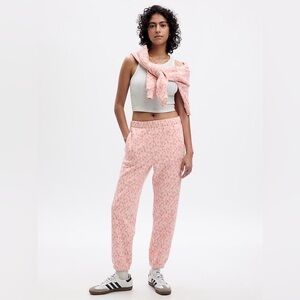 NWT GAP x LoveShackFancy Joggers in Pink Floral